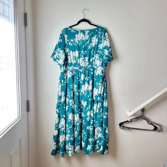 Torrid Studio Crepe De Chine Tie Neck Tiered Dress - Picture 11 of 12